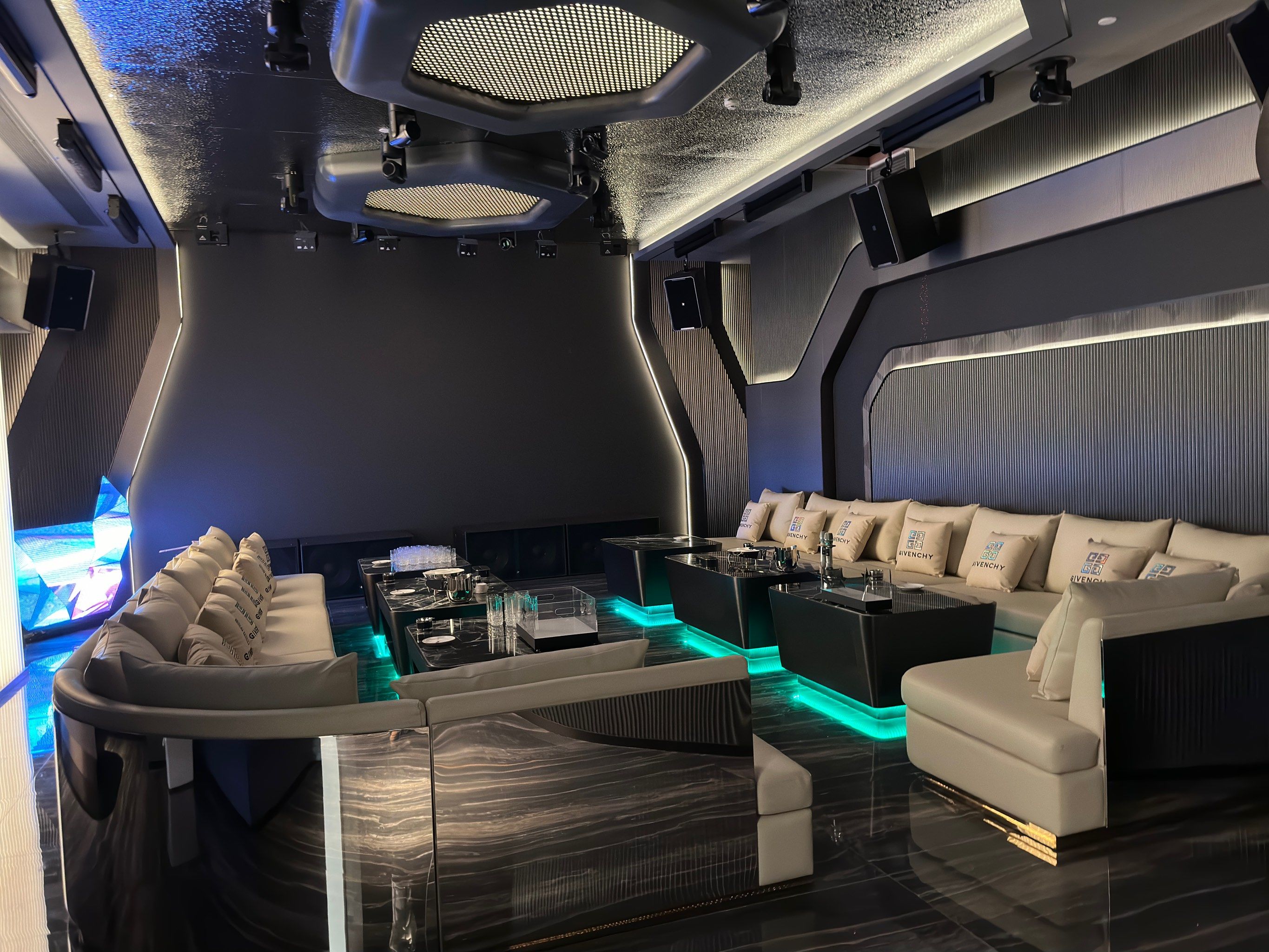 晋中商务ktv，解释商务ktv含义-榆次区ktv预定